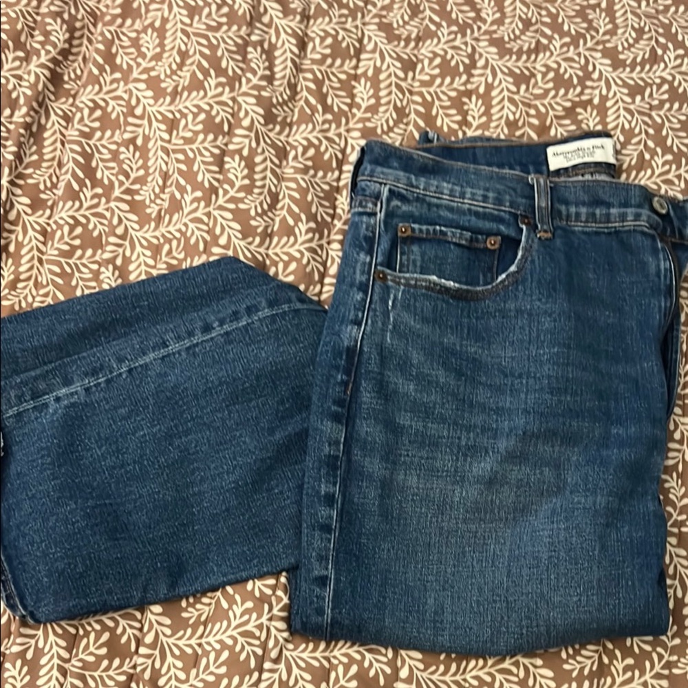 Abercrombie & Fitch The Ankle Ultra High Rise Straight 14/32 EUC